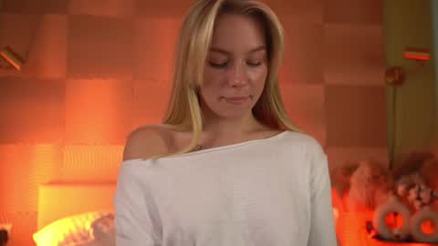 Candice Snow online show from 01/16/25, 08:00