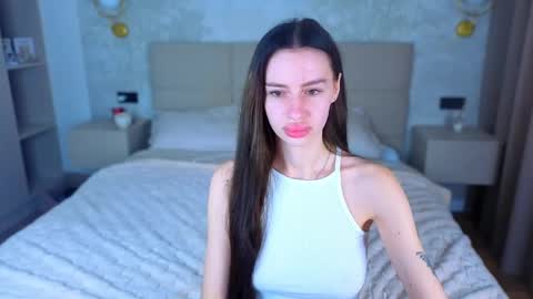 Snapshot of snow_whiteeex chatting on 06/07/26, 04:16 snow_whiteeex online show from 06/07/26, 04:16