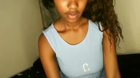 Snapshot of snowfox254 chatting on 09/28/25, 04:34 snowfox254 online show from 09/28/25, 04:34