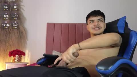 Snapshot of snowlann chatting on 10/25/25, 06:57 Snow online show from 10/25/25, 06:57