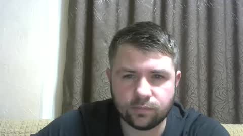 Snapshot of snowyqred chatting on 12/25/24, 05:05 Arthur online show from 12/25/24, 05:05