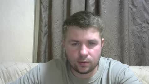 Snapshot of snowyqred chatting on 09/11/25, 05:46 Arthur online show from 09/11/25, 05:46