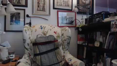 ImYourBitch online show from 11/02/25, 12:24