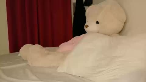 Babygirl Ivy online show from 10/19/25, 12:11