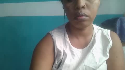 Snapshot of soayh89 chatting on 06/10/26, 11:42 soayh89 online show from 06/10/26, 11:42