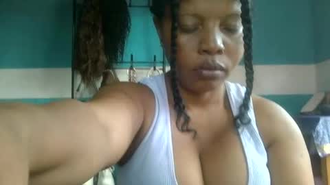 Snapshot of soayh89 chatting on 07/19/26, 08:18 soayh89 online show from 07/19/26, 08:18