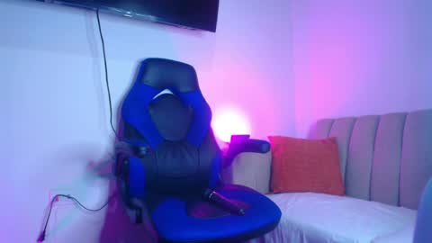 Snapshot of soee_18 chatting on 06/22/26, 03:25 sooe online show from 06/22/26, 03:25