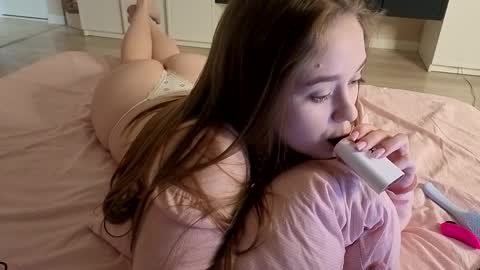 Sophy online show from 03/27/26, 07:02