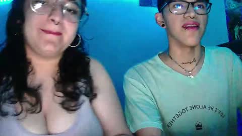 soffje00 online show from 10/17/25, 06:38