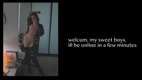 Julia    online show from 02/11/26, 10:48