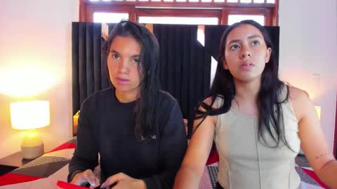 soffy and mia online show from 10/22/25, 12:38