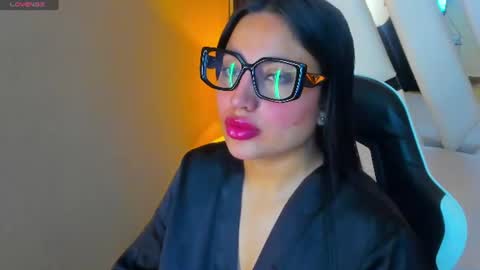 soffy_foxxy online show from 07/07/26, 12:31