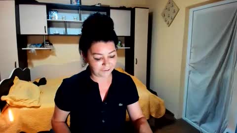 Soffy online show from 06/06/26, 04:50