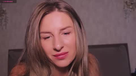 soffyasi online show from 09/15/25, 08:03