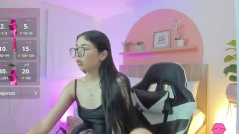 Snapshot of sofi_alix chatting on 06/25/26, 07:07 S O F I online show from 06/25/26, 07:07
