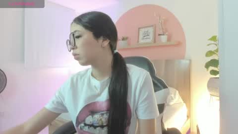 Snapshot of sofi_alix chatting on 06/30/26, 06:53 S O F I online show from 06/30/26, 06:53