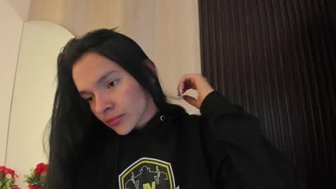 SOFIA online show from 04/13/26, 01:33