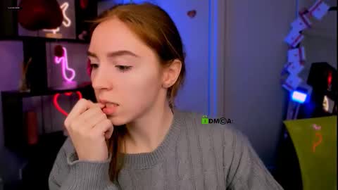 Snapshot of sofi_lonely chatting on 02/17/26, 05:48 sofi_lonely online show from 02/17/26, 05:48