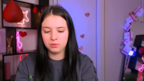 Snapshot of sofi_lonely chatting on 02/23/26, 12:24 sofi_lonely online show from 02/23/26, 12:24