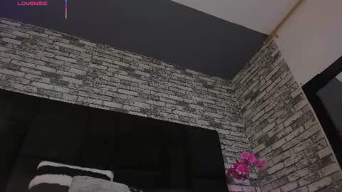 Snapshot of sofi_lovely_ chatting on 06/12/26, 09:14 .... . . .... online show from 06/12/26, 09:14