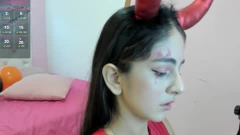 sofi_san online show from 10/31/25, 03:13