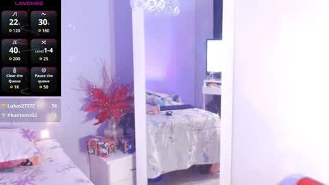 Snapshot of sofi_smith02 chatting on 12/14/24, 01:39 sofi smith online show from 12/14/24, 01:39