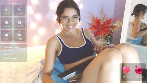 Snapshot of sofi_smith02 chatting on 12/29/24, 12:30 sofi smith online show from 12/29/24, 12:30