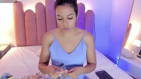 Snapshot of sofi_smith02 chatting on 02/18/25, 07:30 sofi smith online show from 02/18/25, 07:30