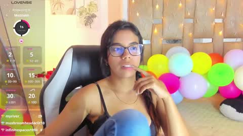 Snapshot of sofi_smith02 chatting on 03/09/25, 10:19 sofi smith online show from 03/09/25, 10:19