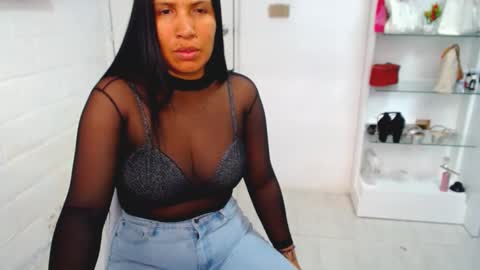 Snapshot of sofia13vene chatting on 10/12/25, 12:04 sofia vene online show from 10/12/25, 12:04