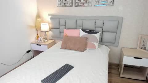 Snapshot of sofia__thompson chatting on 07/10/26, 07:49 sofi online show from 07/10/26, 07:49
