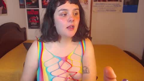 Snapshot of sofia_coolle chatting on 12/16/24, 11:28 Sofi online show from 12/16/24, 11:28