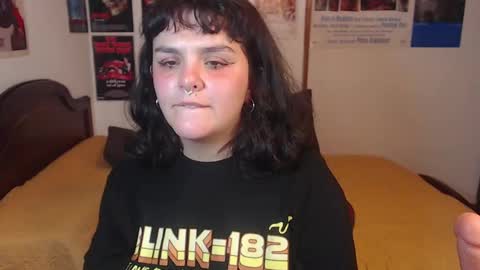 Snapshot of sofia_coolle chatting on 02/19/25, 05:16 Sofi online show from 02/19/25, 05:16
