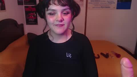 Snapshot of sofia_coolle chatting on 03/05/25, 09:26 Sofi online show from 03/05/25, 09:26