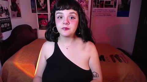 Snapshot of sofia_coolle chatting on 10/06/25, 01:58 Sofi online show from 10/06/25, 01:58
