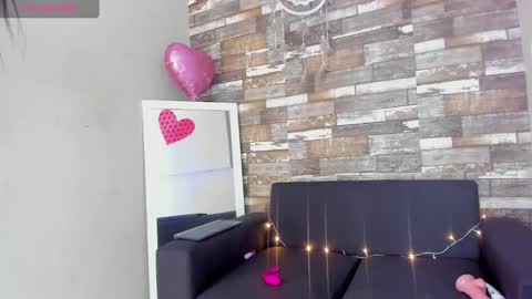 sofia danvers online show from 02/22/25, 09:04