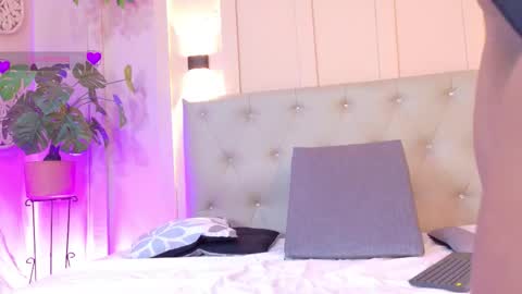 Sofia online show from 02/10/26, 07:07