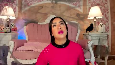 Snapshot of sofia_fantasyy chatting on 10/10/25, 12:26 Sofia fantasyy Online 0700 to 1400 gmt-5 online show from 10/10/25, 12:26