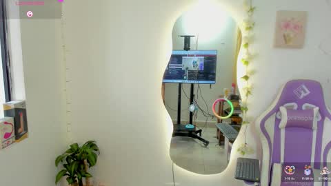 sofia online show from 09/11/25, 12:38