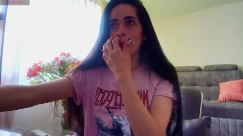 Sofia Kuleth  online show from 02/27/25, 12:23