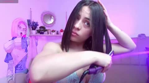 sofia_lara28 online show from 11/19/25, 01:22