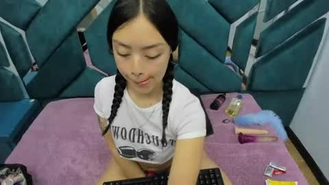 Snapshot of sofia_mirandaa chatting on 06/26/26, 03:27 sofia miranda online show from 06/26/26, 03:27