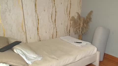 sofia_rivers_ online show from 01/04/25, 01:21