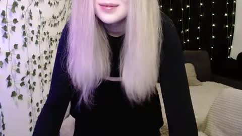 sofia_rosemary online show from 02/04/25, 12:11