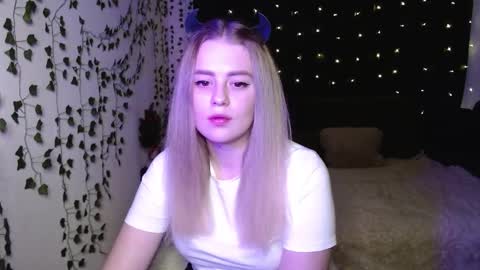sofia_rosemary online show from 02/07/25, 02:15