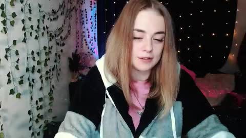 sofia_rosemary online show from 09/30/25, 01:49