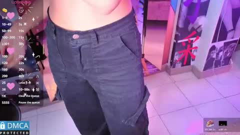 Snapshot of sofia_sstone chatting on 11/06/25, 11:11 Sofia Sstone online show from 11/06/25, 11:11