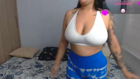 Snapshot of sofia_stonee1 chatting on 10/07/25, 07:00 kanella  valery online show from 10/07/25, 07:00