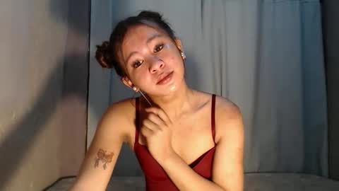 Snapshot of sofia_sweetheart18 chatting on 05/16/26, 12:07 sofia_sweetheart18 online show from 05/16/26, 12:07