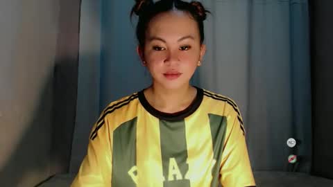 Snapshot of sofia_sweetheart18 chatting on 05/20/26, 02:18 sofia_sweetheart18 online show from 05/20/26, 02:18